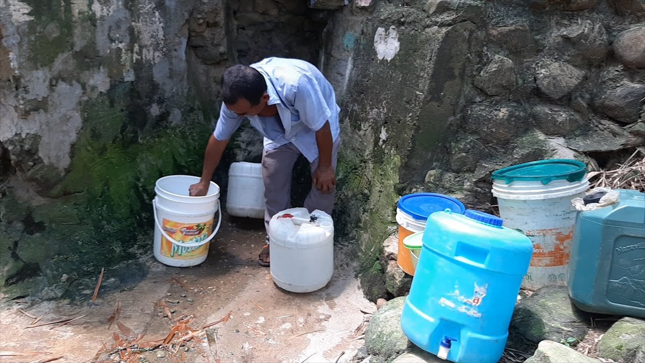 Tarapoto: Ante falta de agua potable, pobladores se abastecen de ...