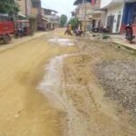 Tarapoto: Rotura de tubería provoca desperdicio de agua potable hace dos días en el Jr. Perú