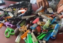 Morales: Decomisan implementos usados para consumo de sustancias tóxicas y armas blancas