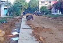 Tarapoto: Tras accidente de su esposo, vecina de Partido Alto exige agilizar obra de alcantarillado