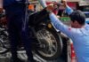 La Banda de Shilcayo: Hallan moto lineal y laptop abandonadas cerca del mercado distrital