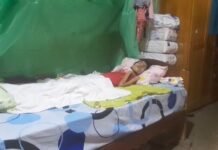 Tarapoto: Joven permanece postrada tras lucha contra enfermedad neurológica, mamá dice que se apaga cada día