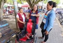 San Martín: Manos Unidas entrega silla neurológica a adulta mayor afectada por derrame cerebral en Shapaja