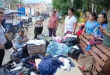 Tarapoto: Manos Unidas entrega ropa donada a familias vulnerables tras suspender recepción de prendas para Venezuela