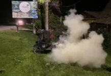 Morales: Mototaxi se incendia y rápida reacción evita que las llamas consuman toda la unidad