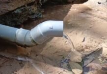 Tarapoto: Vecinos de la Urbanización 09 de Abril recurren al ojo de agua Sachapuquio ante falta de agua potable