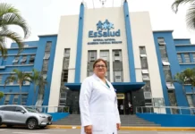 Zulema Tomas asume la presidencia ejecutiva de EsSalud